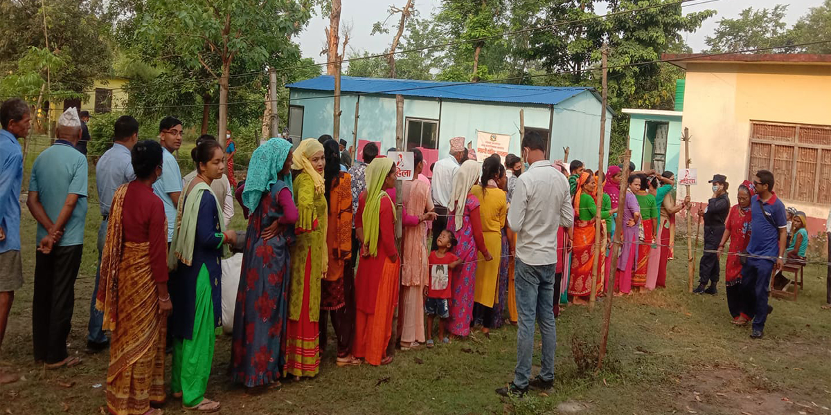 स्थानीय तह निर्वाचन-२०७९ : मतदान जारी