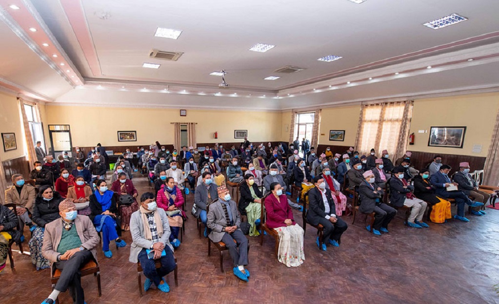 ओली निकट सांसद कृष्णप्रसाद दाहाल बालुवाटारको बैठकमा अनुपस्थित