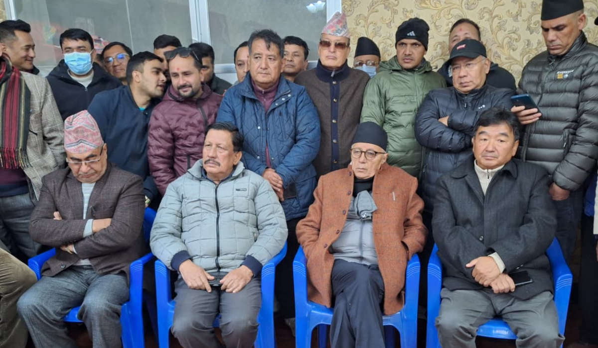 डा.कोइरालाको सुझाव :  माघ ६ पछि महाधिवेशन, कांग्रेस एक्लै निर्वाचनमा जाने