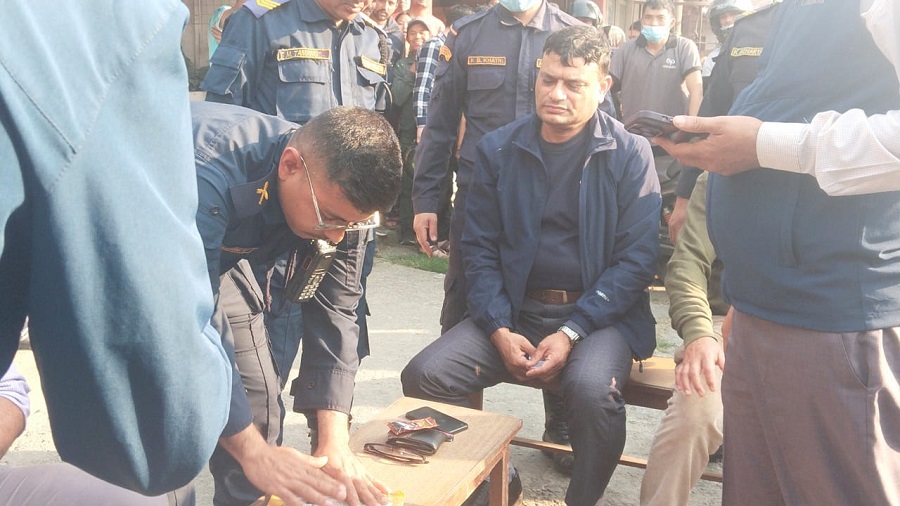 पोखरा महानगरका अधिकृत गिरीविरुद्ध मुद्दा दायर