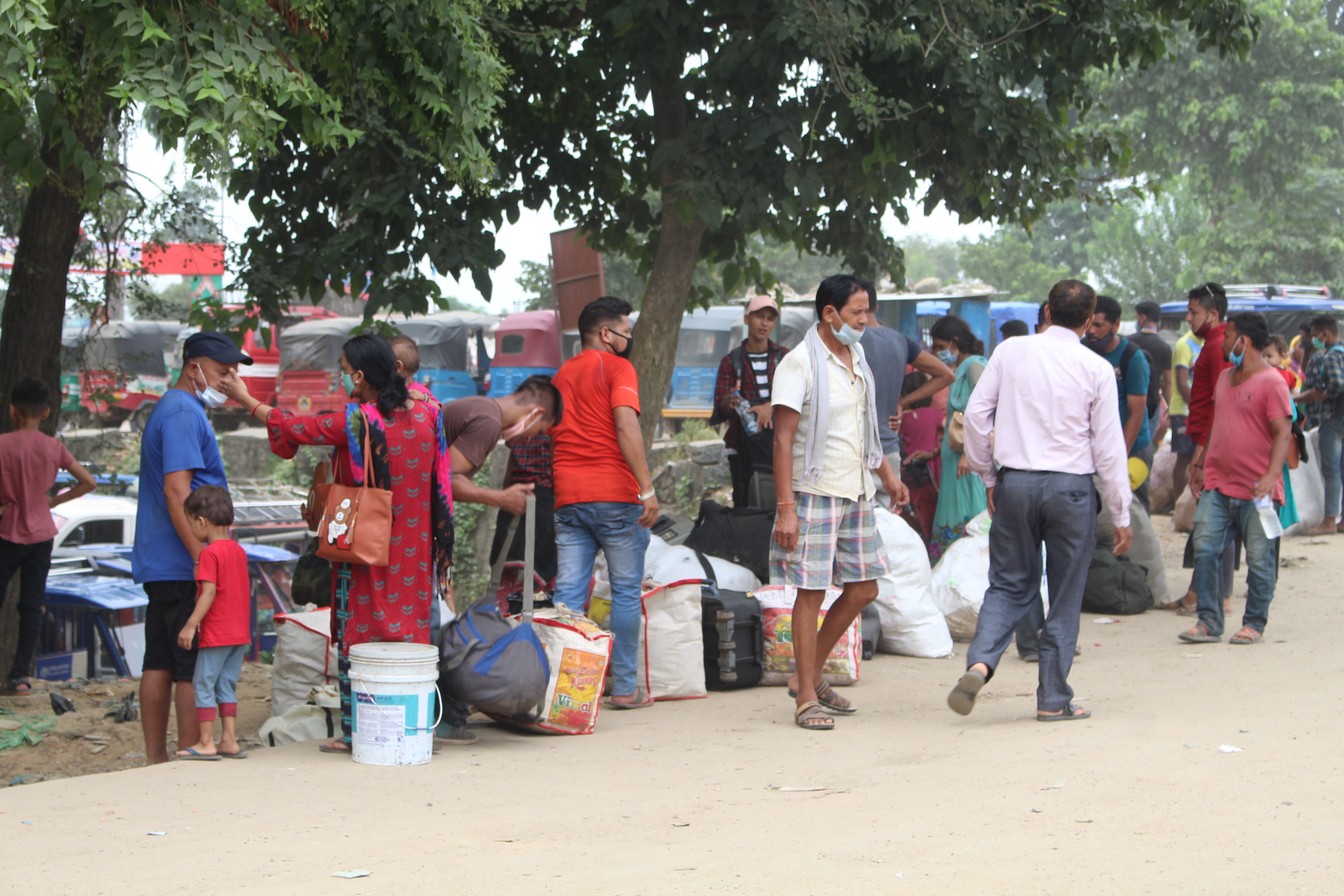 कोरोना जोखिम कायमै