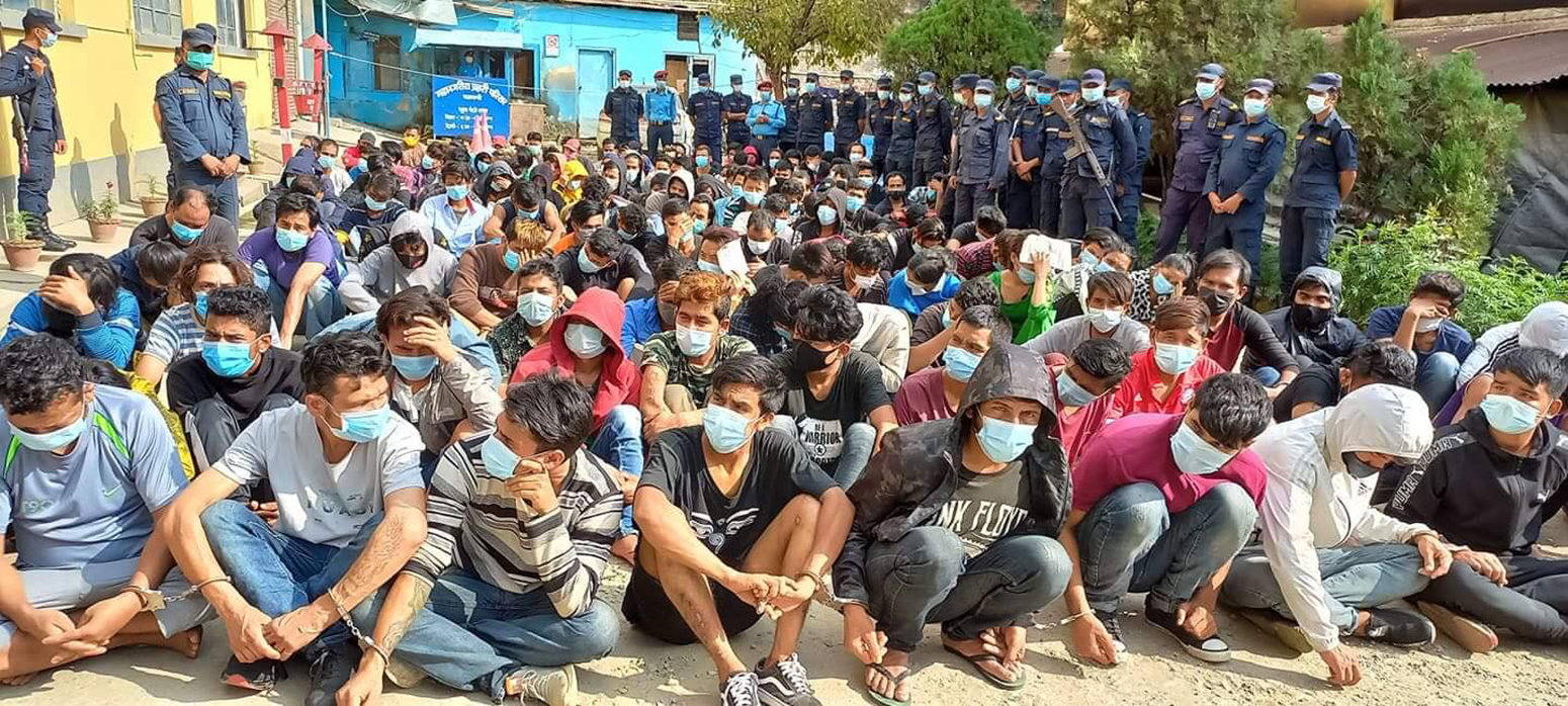 दशैंको भिडभाडमा उपत्यकाबासी सावधान - प्रहरीले समात्यो २०७ चोर–पकेटमार