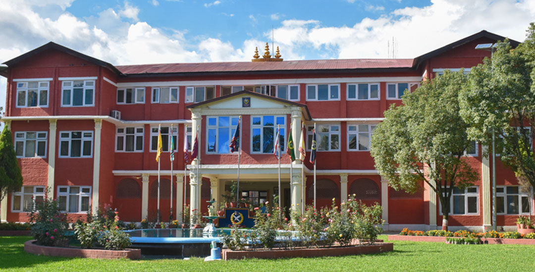 ९५ डिएसपीको सरुवा