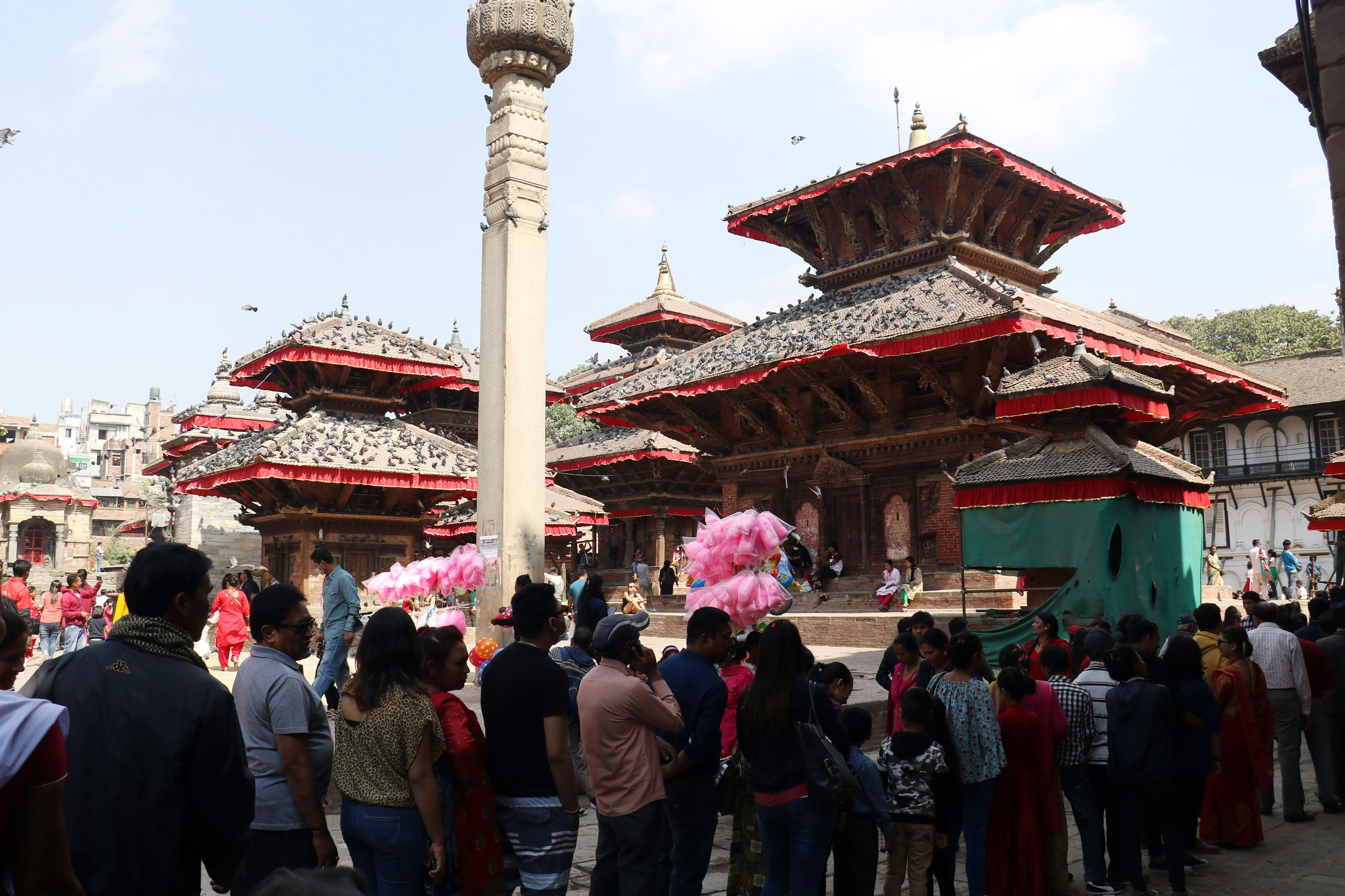 तलेजु भवानी मन्दिरमा भक्तजनको भीड