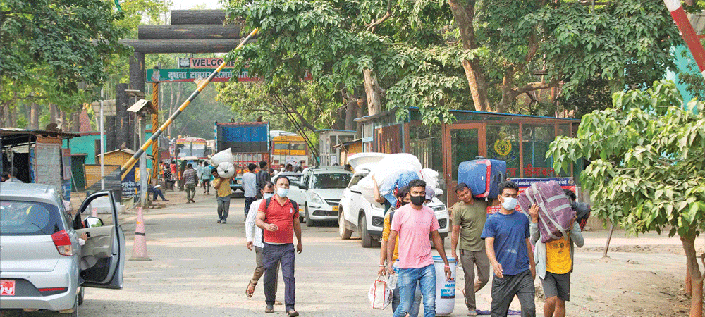 भारतसँग सीमा जोडिएका कैलालीका सबै सीमानाका फागुन १८ गतेदेखि  बन्द हुने