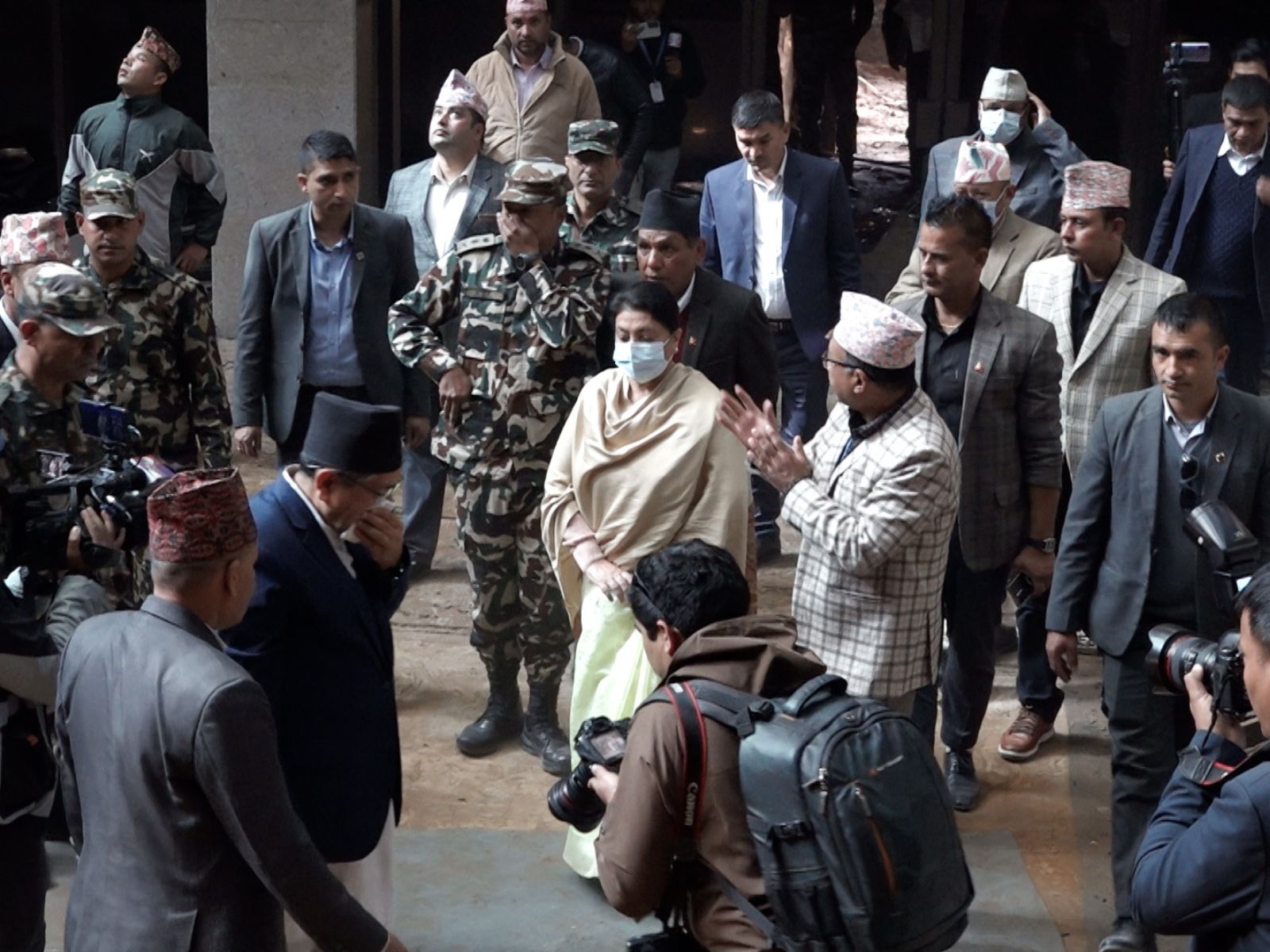 पूर्वराष्ट्रपतिबाट  संसद् भवनको अवलोकन, जनप्रतिधिमूलक थलोको अवस्था देखेर दुःखित