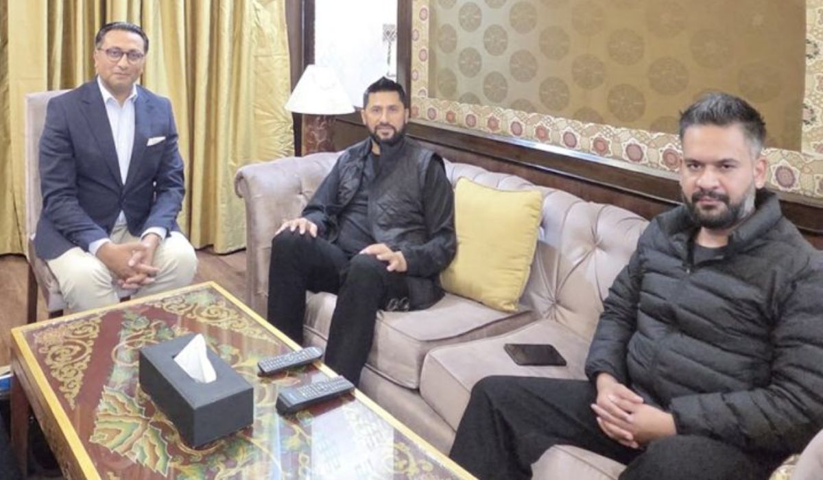 रास्वपाले टुंग्यायो मन्त्रीको सूची, स्वर्णिम अर्थमा, शिशिर परराष्ट्रमा