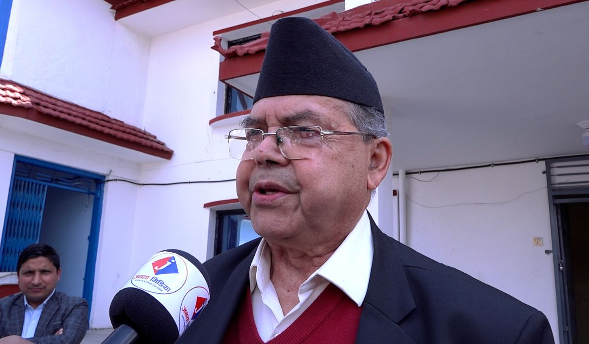 ओली र लेखकको पक्राउ प्रक्रियाविरुद्ध गरिएको भन्दै खनालको टिप्पणी