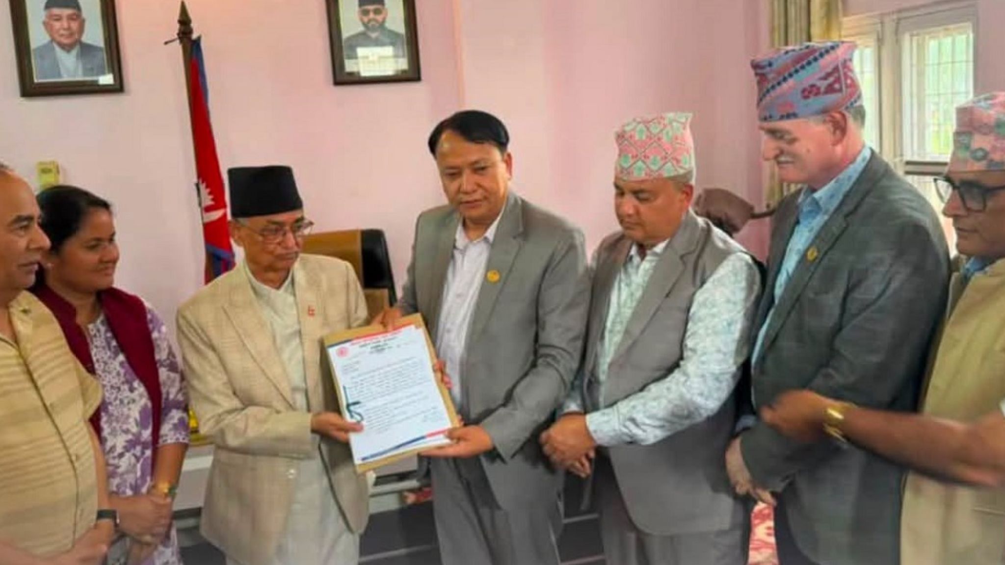 बागमतीमा सत्ता समीकरण फेरियो, एमालेका किरण थापा मगर बने मुख्यमन्त्री