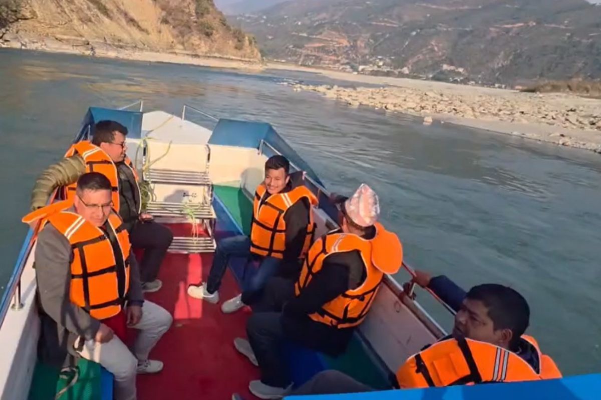 मन्थलीमा पहिलो जेटबोट सेवा सुरु