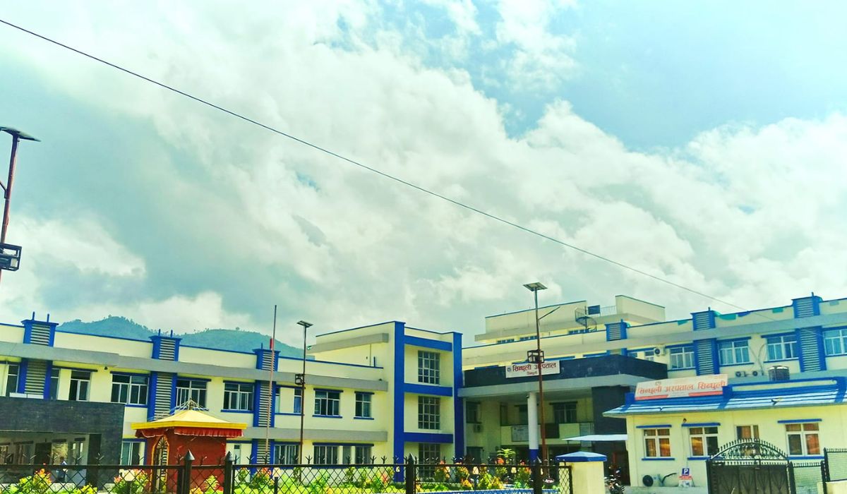 सिन्धुली अस्पतालमा शल्यक्रिया सेवा ठप्प, एनेस्थेसियोलोजिस्ट नहुँदा बिरामी समस्यामा