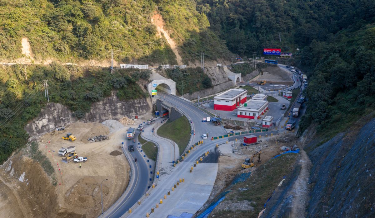 मुग्लिन–नागढुंगा सडक तीन दिनसम्म राति बन्द