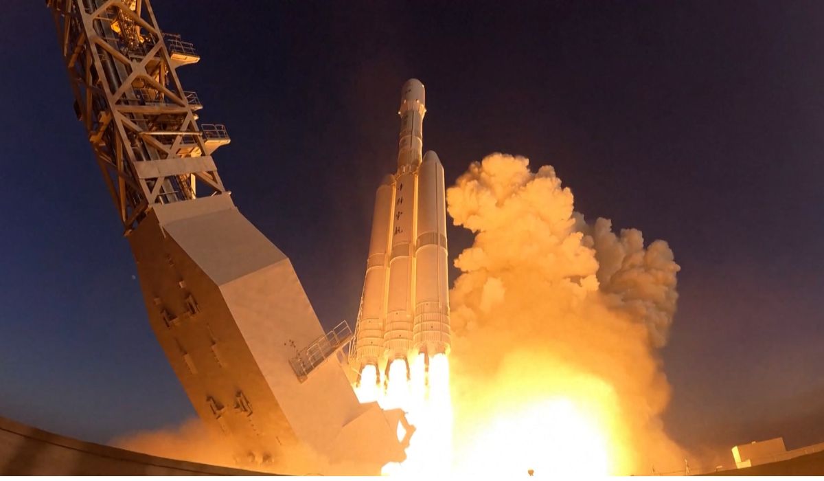 चीनले तीनवटा उपग्रह सहितको रकेट प्रक्षेपण गर्यो