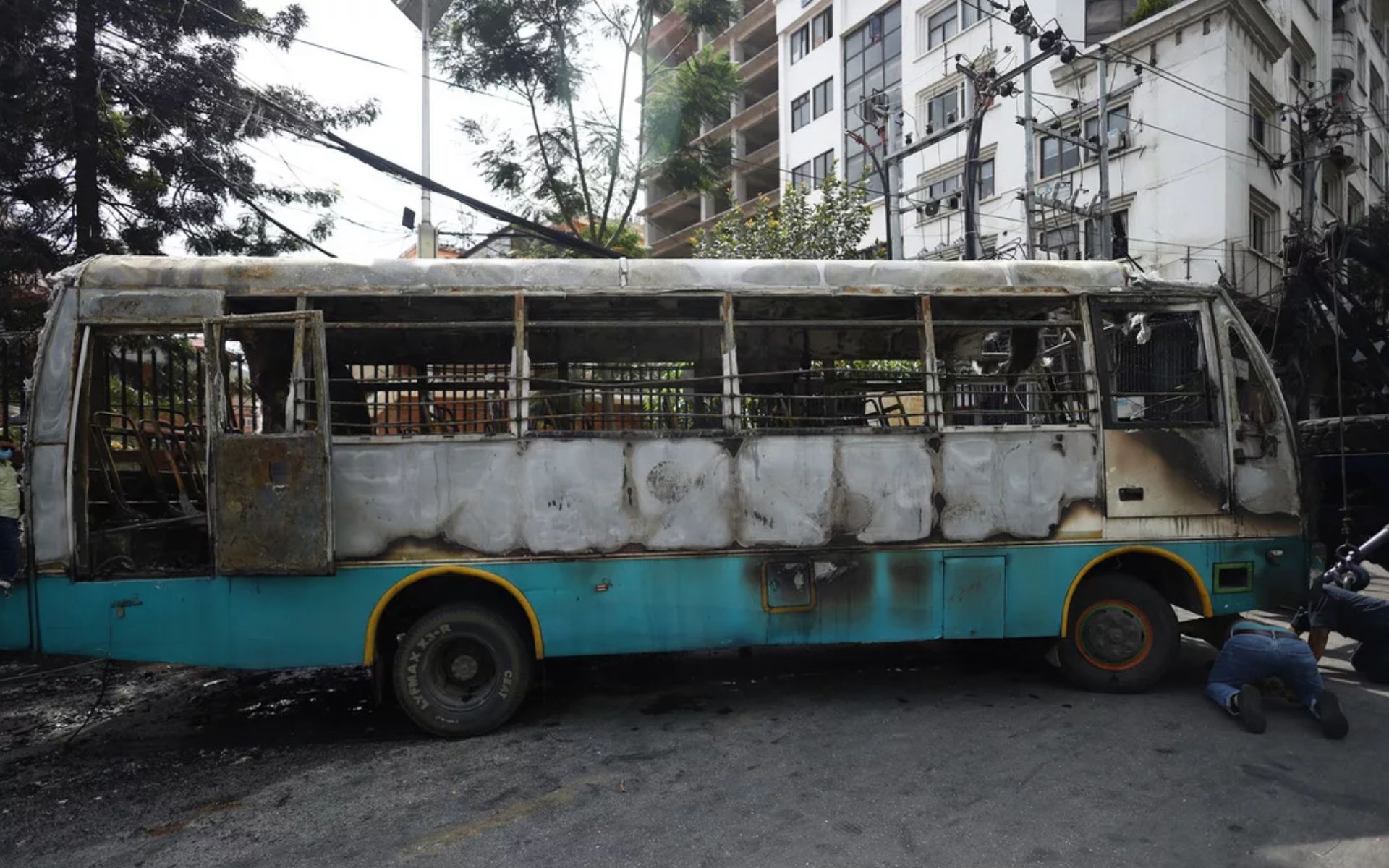 त्रिपुरेश्वर बसकाण्डः चालकको अवस्था अत्यन्त गम्भीर