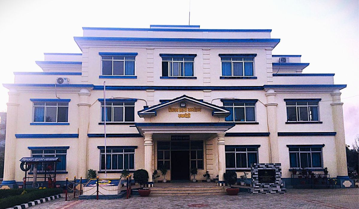 रूपन्देहीमा भन्सार छलीका ६ लाखभन्दा बढीका सामान बरामद