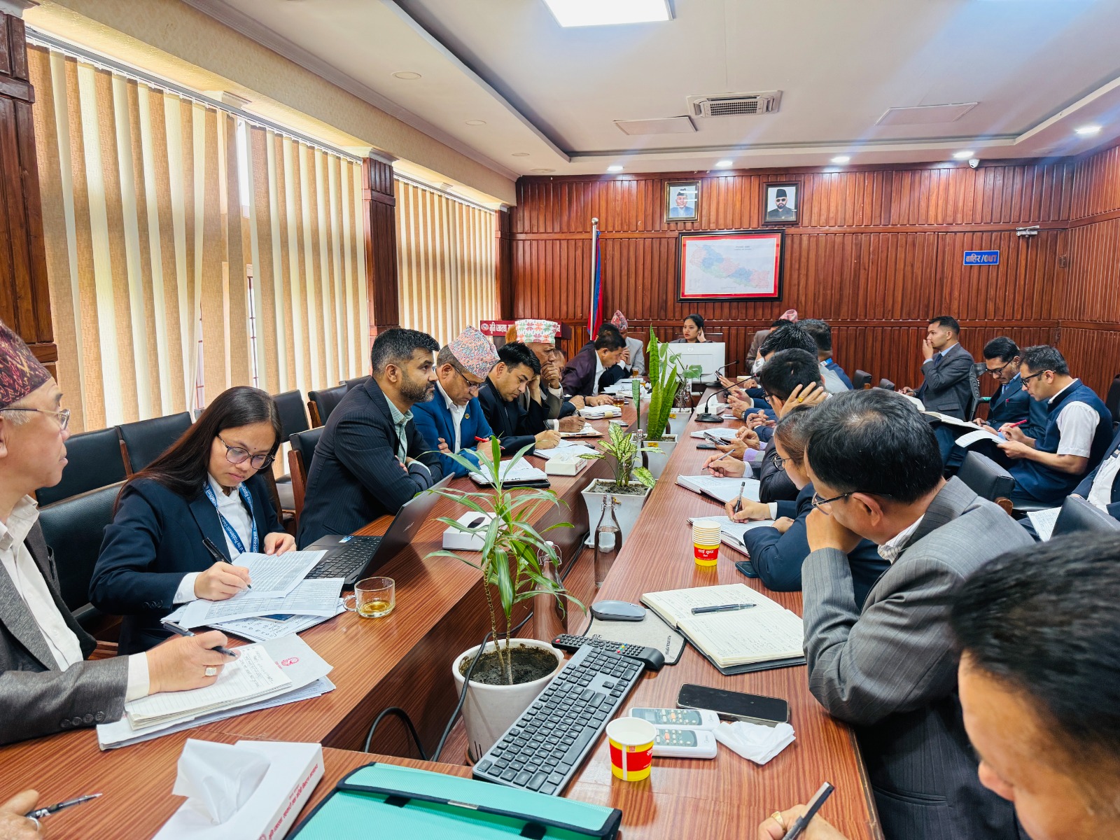 सहकारी सुधारका लागि मन्त्री रावलको सक्रियताः चार्टर्ड एकाउन्टेन्टहरूसँग गहन छलफल