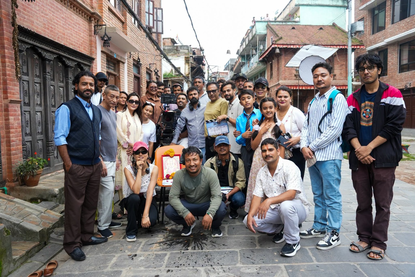 नेपाली फिल्म ‘आशा’ को काठमाडौँबाट छायांकन सुरुः शुशांक र बालकलाकारले दिए पहिलो सट