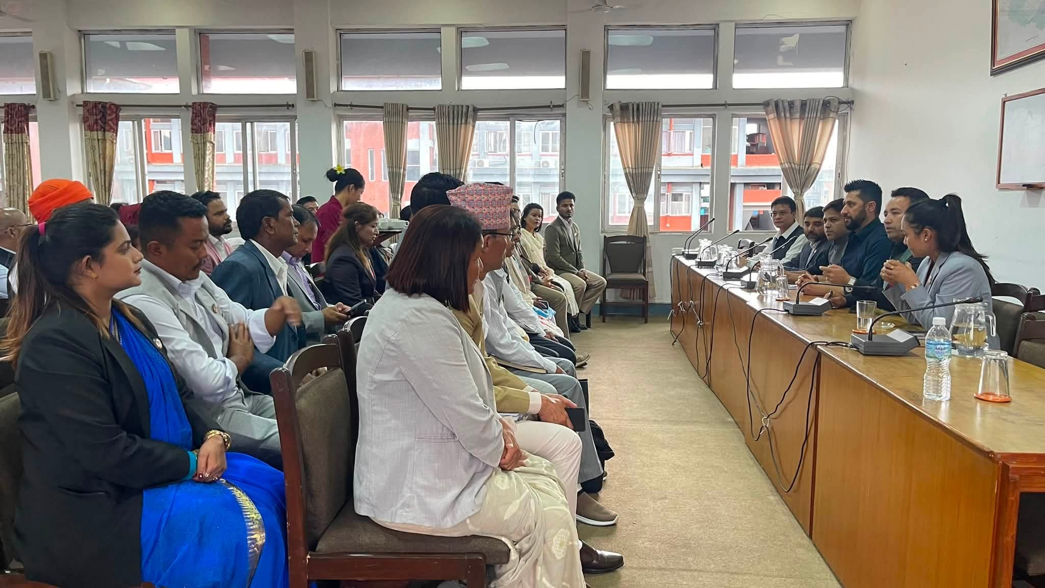 रविको सांसदहरूलाई निर्देशनः ‘तत्काल आ–आफ्नो क्षेत्र पुग्नुस्, सद्भाव भड्किने अभिव्यक्ति नदिनुस्’