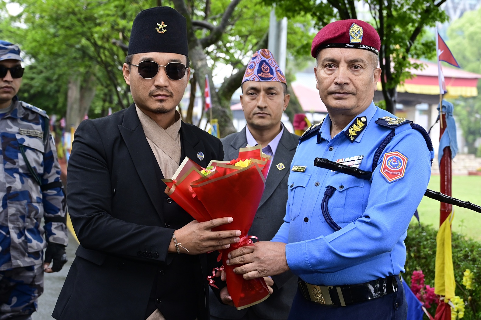 प्रहरी प्रधान कार्यालयको निरीक्षण गर्न पुगे गृहमन्त्री सुधन गुरुङ