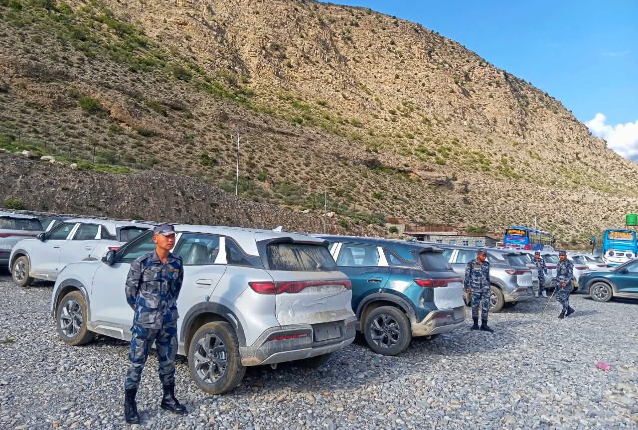 कोरोला नाकाबाट भित्रिएका ७७४ विद्युतीय गाडी सशस्त्रको नियन्त्रणमा