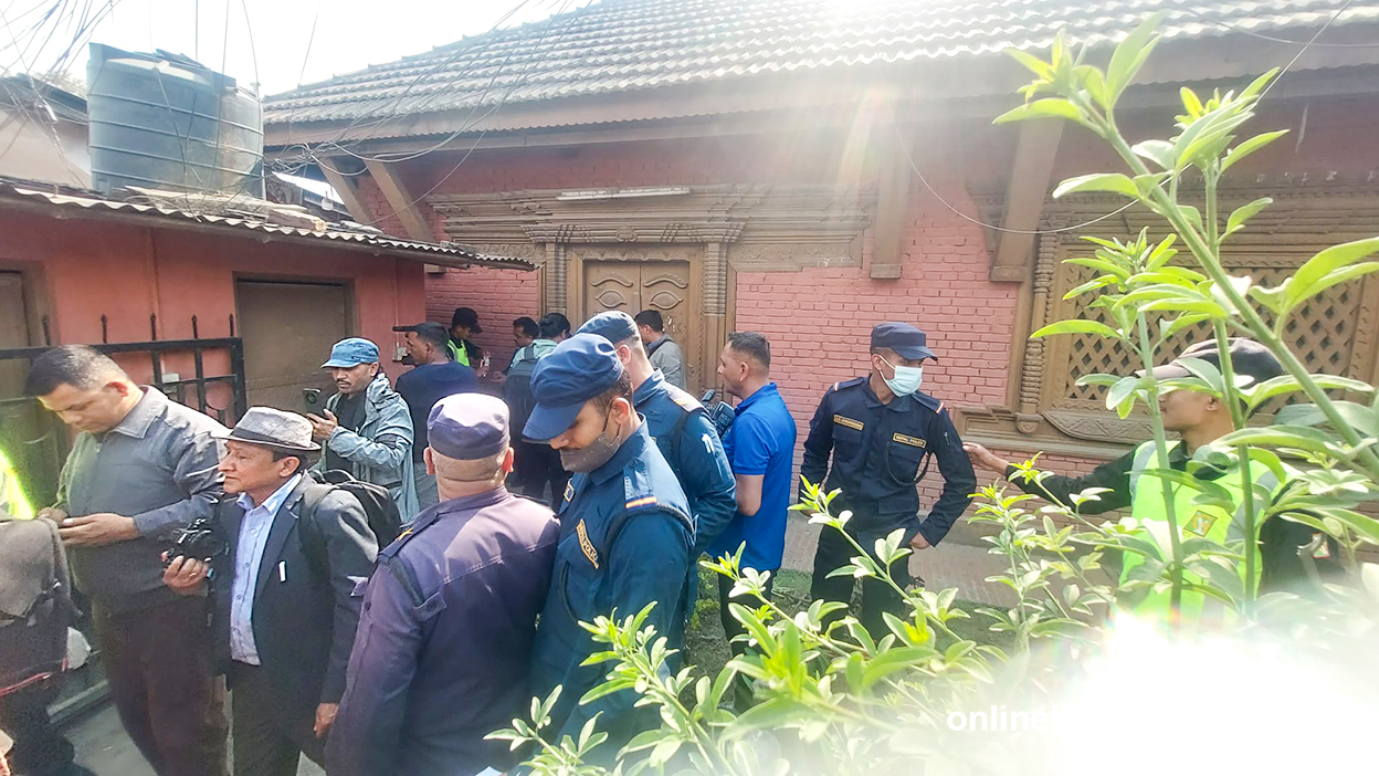 भृकुटीमण्डपका २० सटरमा तालाबन्दी