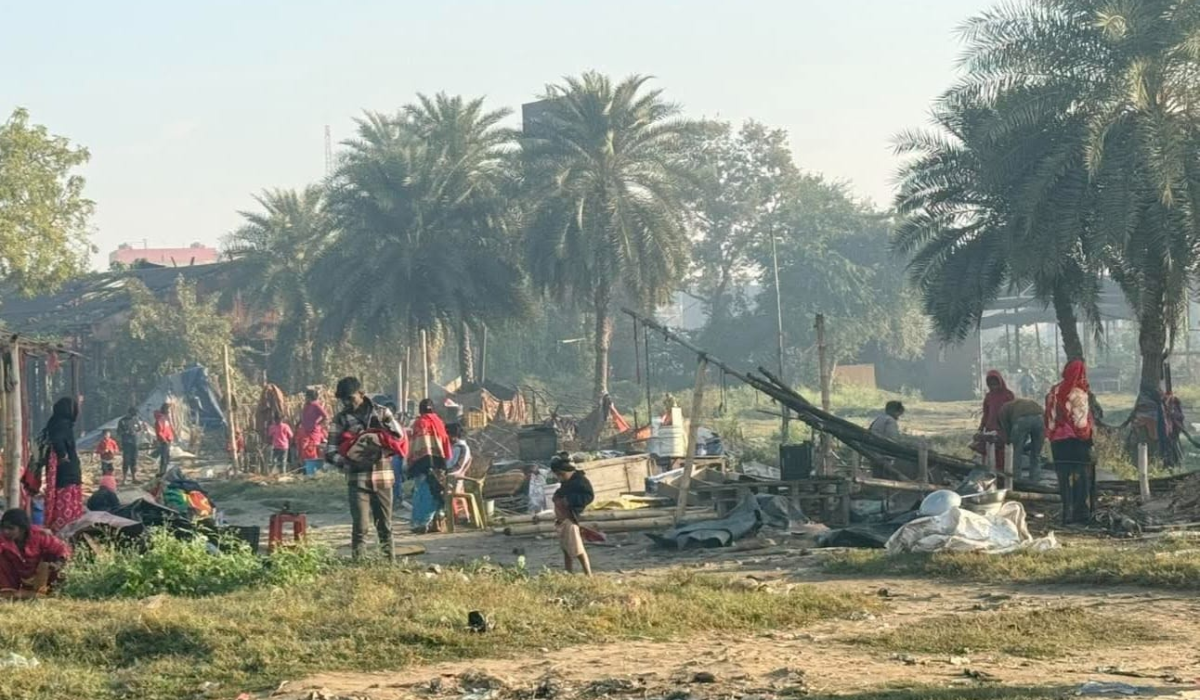 वीरगञ्जको घण्टाघरस्थित बीपी उद्यानबाट २५० बढी अस्थायी पसल हटाइयो