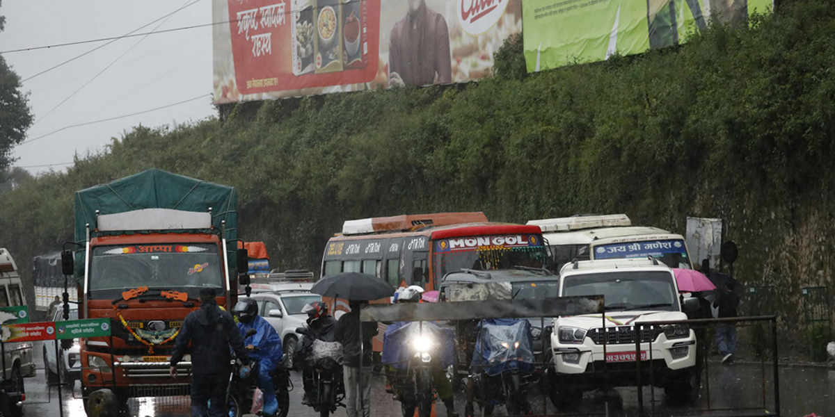 नागढुङ्गाबाट साँझ ५ बजेभित्र मात्र गाडीलाई जान दिइने