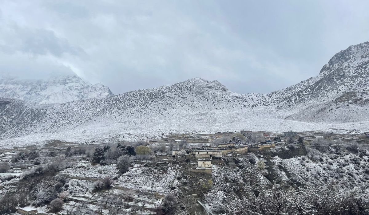मुस्ताङमा फेरि हिमपात, कृषक र पर्यटन व्यवसायी उत्साहित