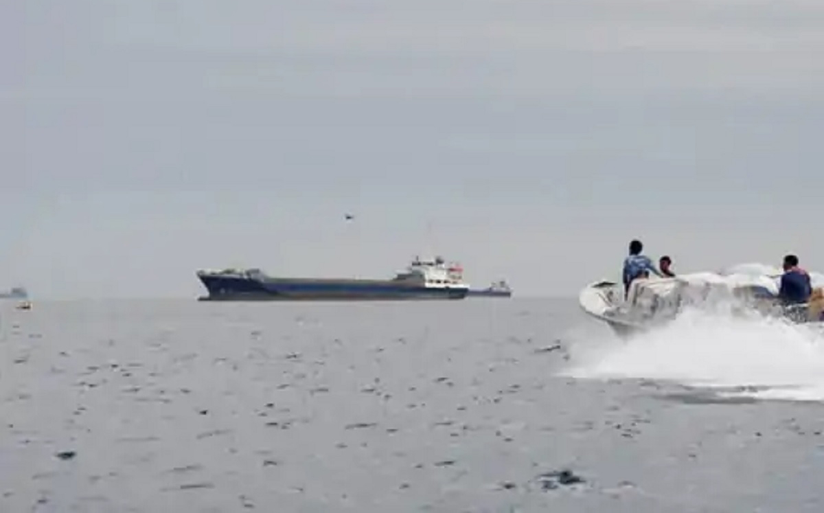 हर्मुज जलमार्ग खुला गर्ने इरानको घोषणा