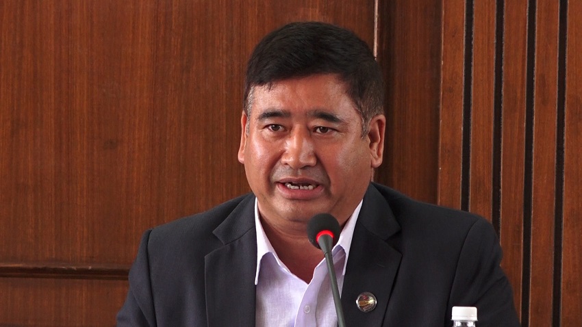 पर्यटक भित्र्याउन बाह्रै महिना पर्यटकीय गतिविधि सञ्चालन गर्नुपर्छ : मन्त्री श्रेष्ठ