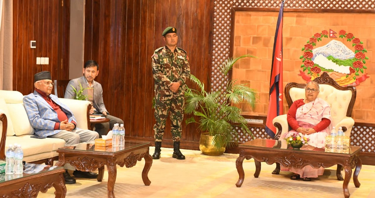 प्रधानमन्त्री कार्की र ओलीबीच भेटवार्ता, के भयो छलफल ?