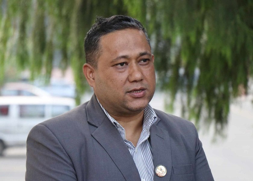 मध्यपूर्वबाट नेपाली फिर्ता गर्न सरकार तयारीमाः परराष्ट्रमन्त्री खनाल