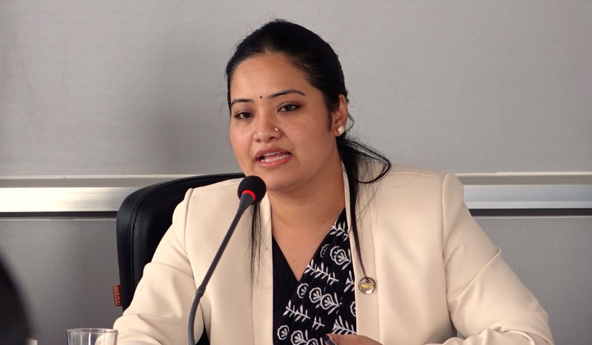 सहकारी बन्द होइन, सुधार गर्दै अघि बढ्नुपर्छः मन्त्री रावल
