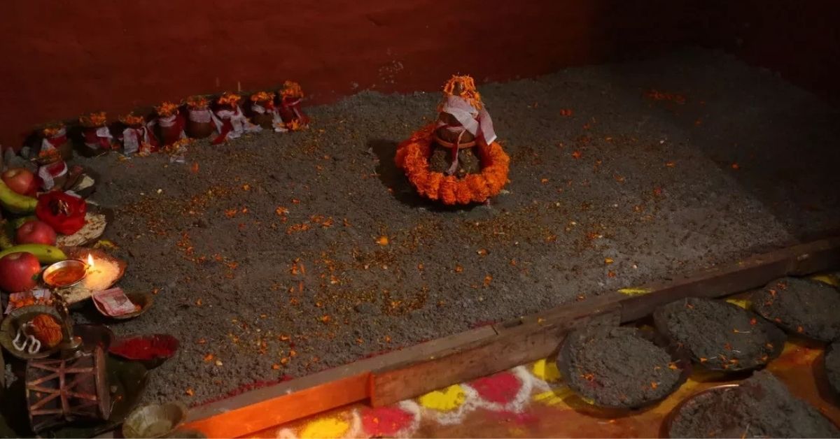 घटस्थापनासँगै सुरु भयो बडादसैँ, घरघरमा राखियो जमरा