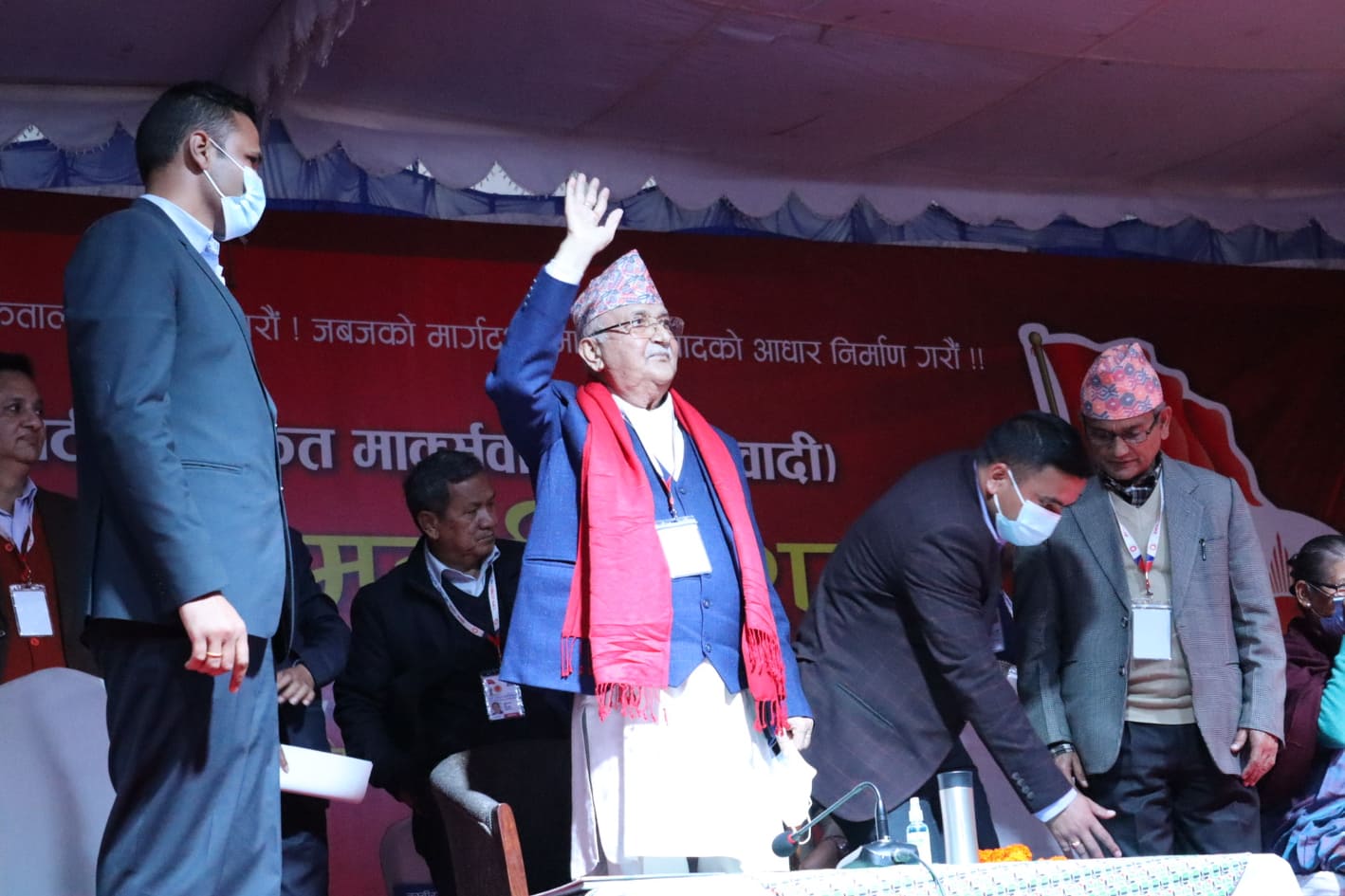 १८३७ मत ल्याएर ओली एमाले अध्यक्षमा विजयी भएको घोषणा