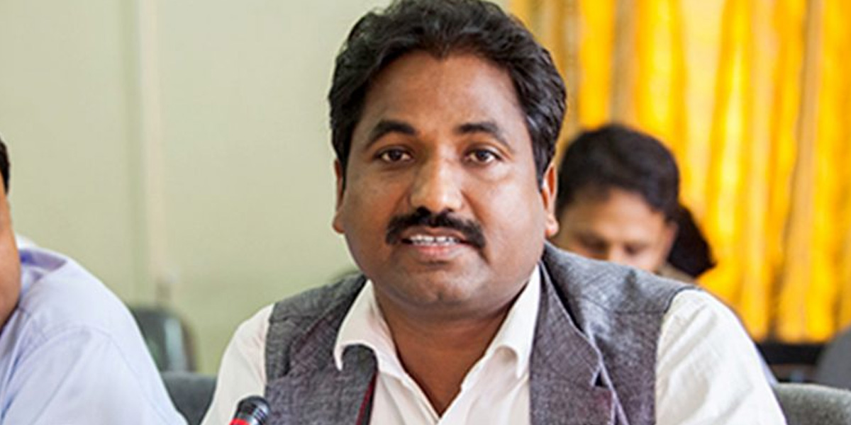 प्रधानमन्त्री कार्कीलाई गलत निर्णय फिर्ता लिन प्रभु साहको आग्रह