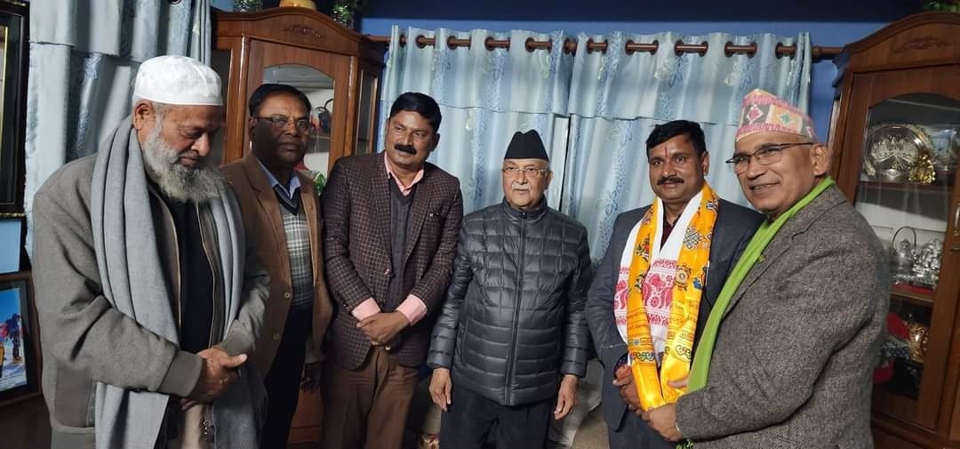 रौतहट २ का स्वतन्त्र सांसद किरण साह एमालेमा प्रवेश
