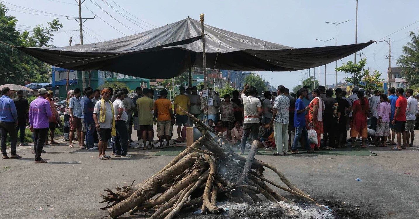 गरिमा चौधरीको न्यायका लागि वीरगञ्ज–पथलैया सडक खण्ड चौथो दिन पनि ठप्प