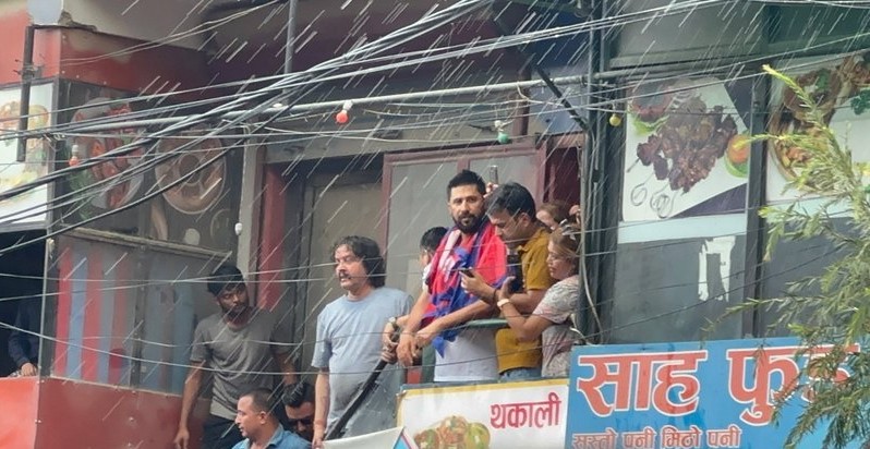 ‘भीडले १० मिनेटको अल्टिमेटम दिएर रविलाई बाहिर निकाल्यो’–डिएसपी संगम श्रेष्ठ