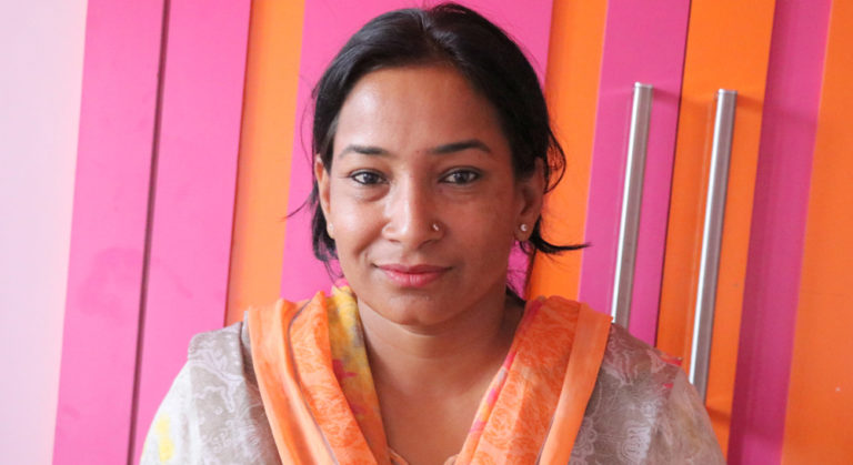 व्यापारिक प्लाजा बनाउन भरतपुरकी मेयर रेणु दाहालले आर्या बिल्डर्सलाई दिइन १० कठ्ठा जग्गा