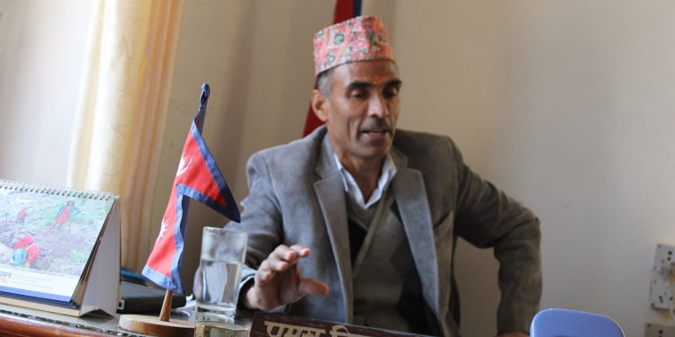 अछामका प्रमुख जिल्ला अधिकारीको सरुवा