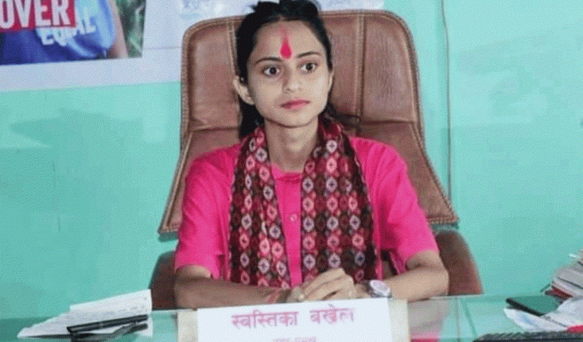 एकदिनका लागि मेयर बनिन् १८ वर्षीया स्वस्तिका बख्रेल
