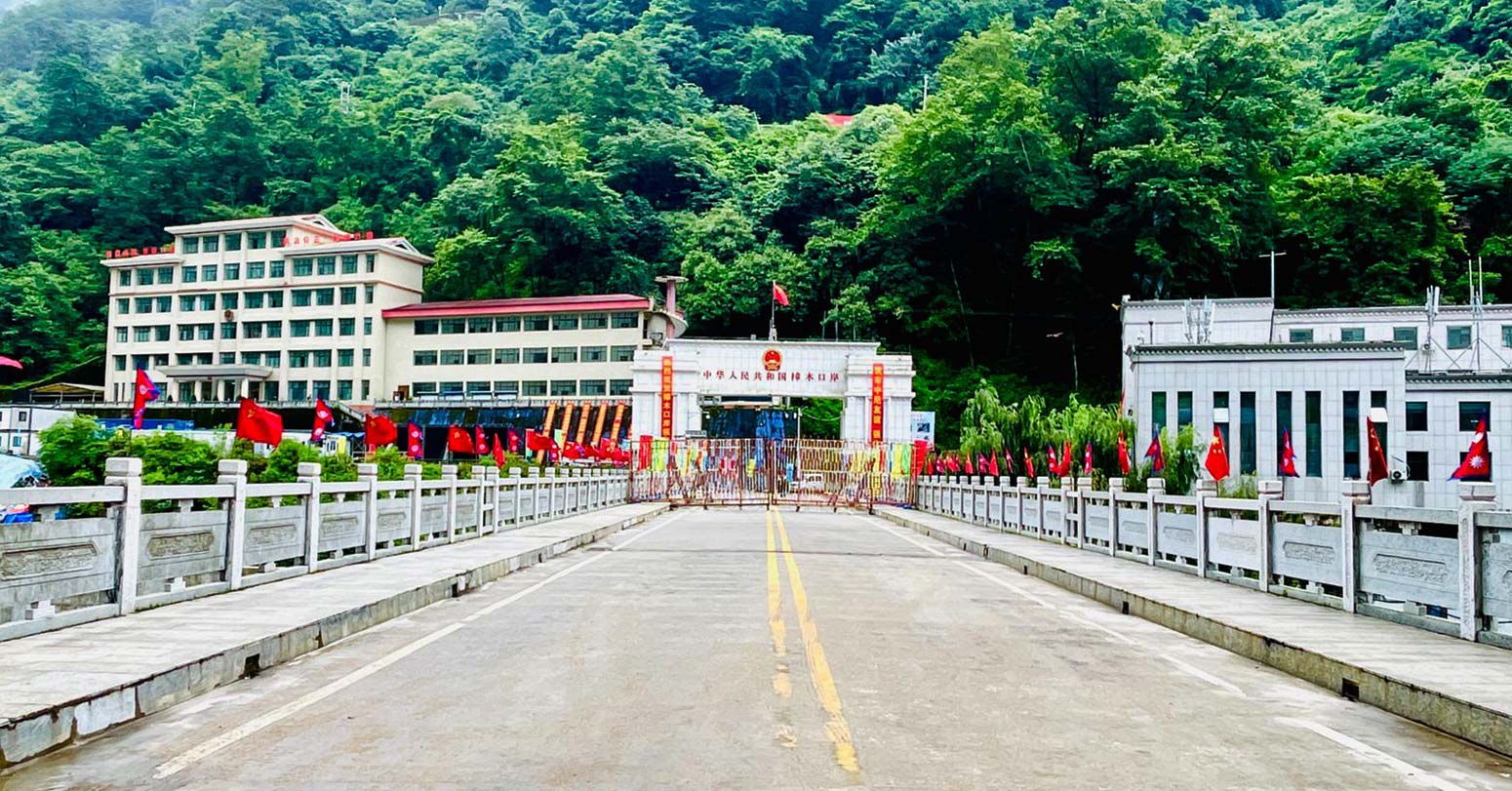 रसुवागढीपछि चीनद्वारा तातोपानी नाका पनि बन्द, व्यापारको विकल्प साघुँरियो