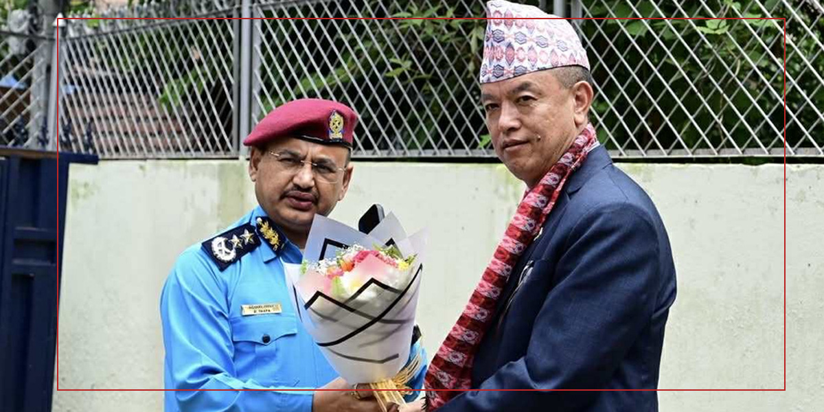 भोलि आईजीपी थापाको बिदाई, प्रहरीको कमाण्ड सम्हाल्दै खापुङ