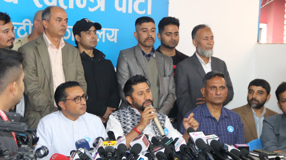 राहदानी मुद्दामा सौदाबाजी गरेको छैन : लामिछाने